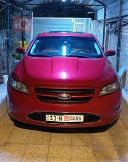 Ford Taurus
